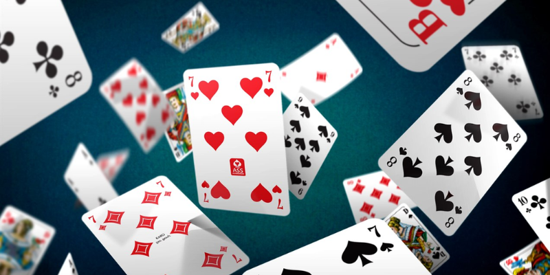 Đánh bài Crazy Eight là trò chơi thẻ chiến thuật thú vị