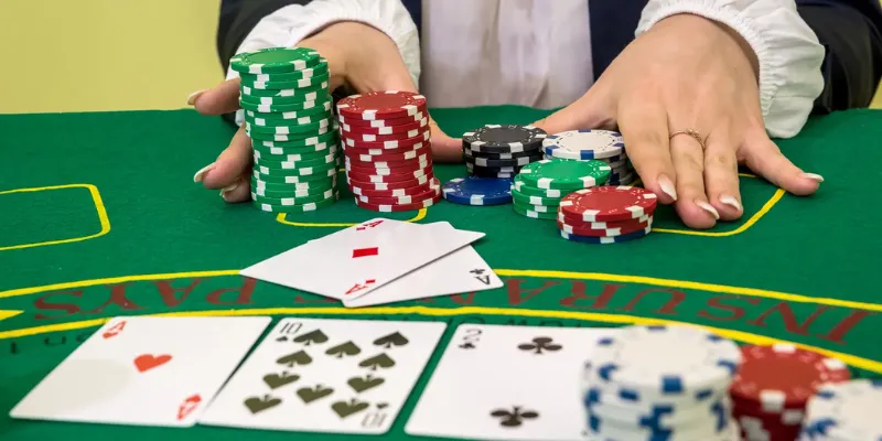 Hướng dẫn luật chơi Mini Baccarat đơn giản